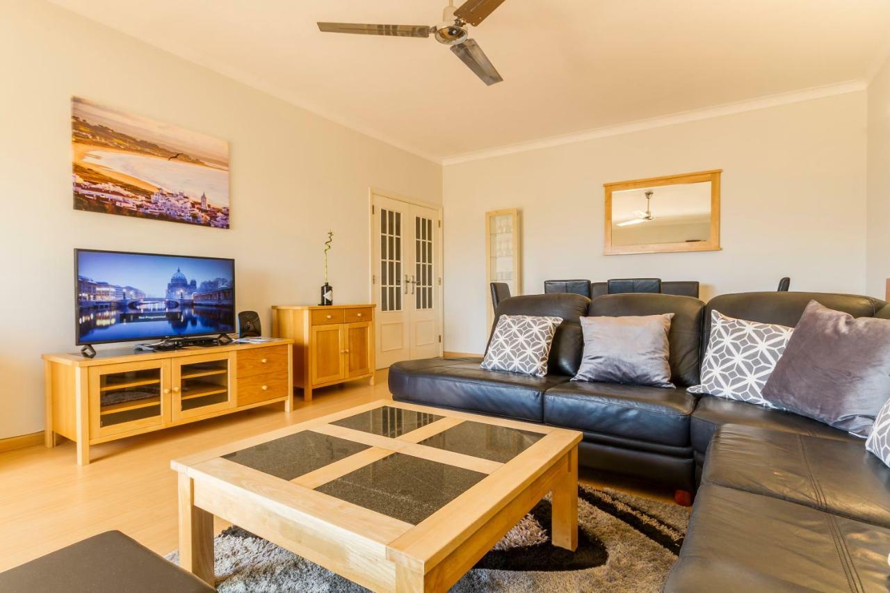 The Hoffy Beach Apartment Lagos Luaran gambar